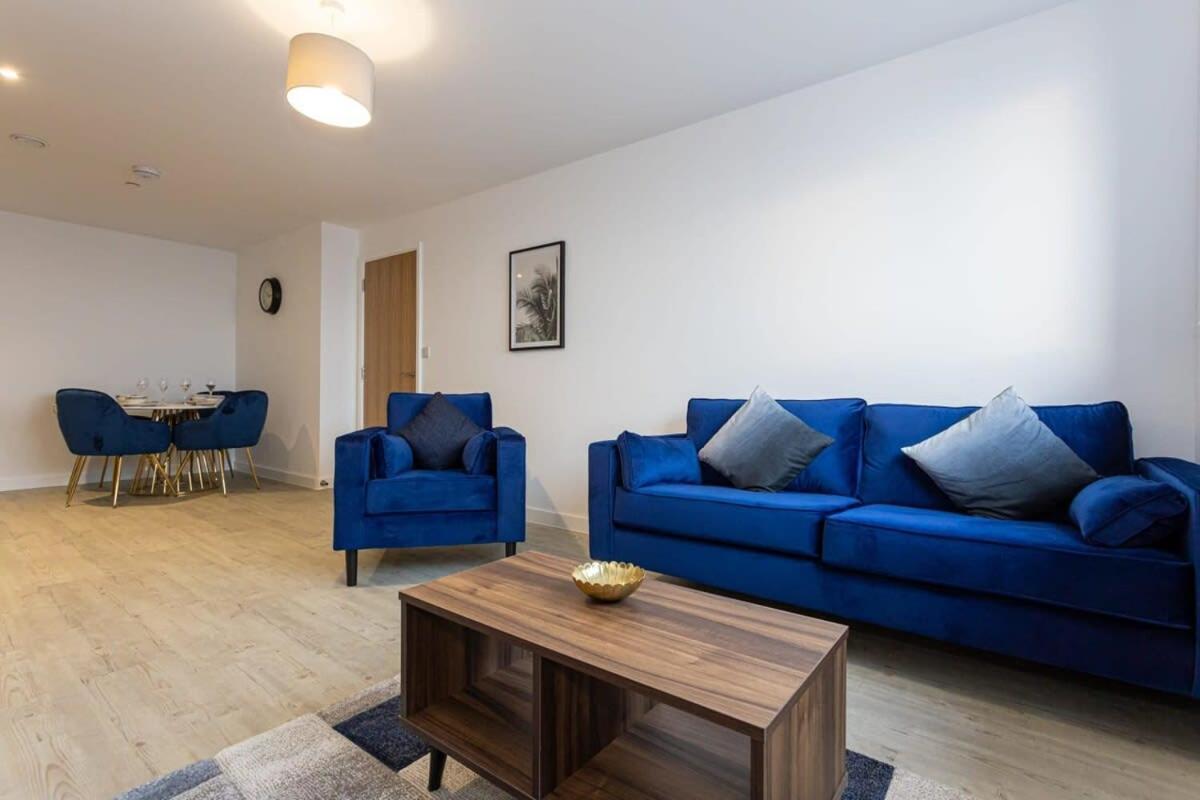 Modern 2 Bed Salford Apartment Stunning Views Manchester Eksteriør bilde