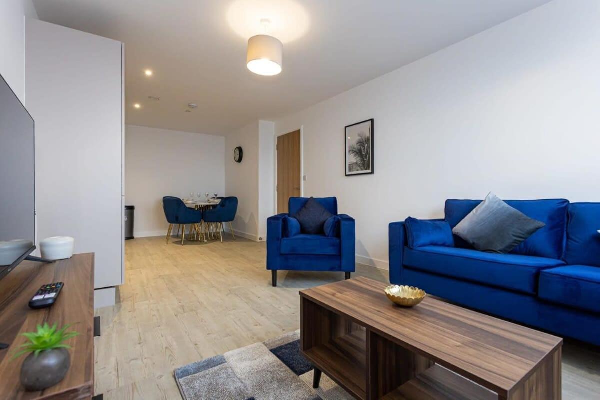 Modern 2 Bed Salford Apartment Stunning Views Manchester Eksteriør bilde