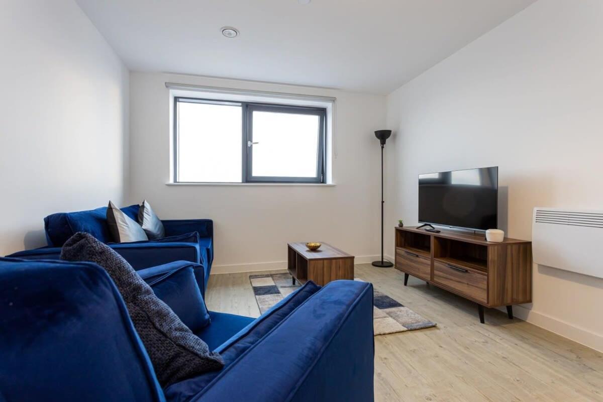 Modern 2 Bed Salford Apartment Stunning Views Manchester Eksteriør bilde